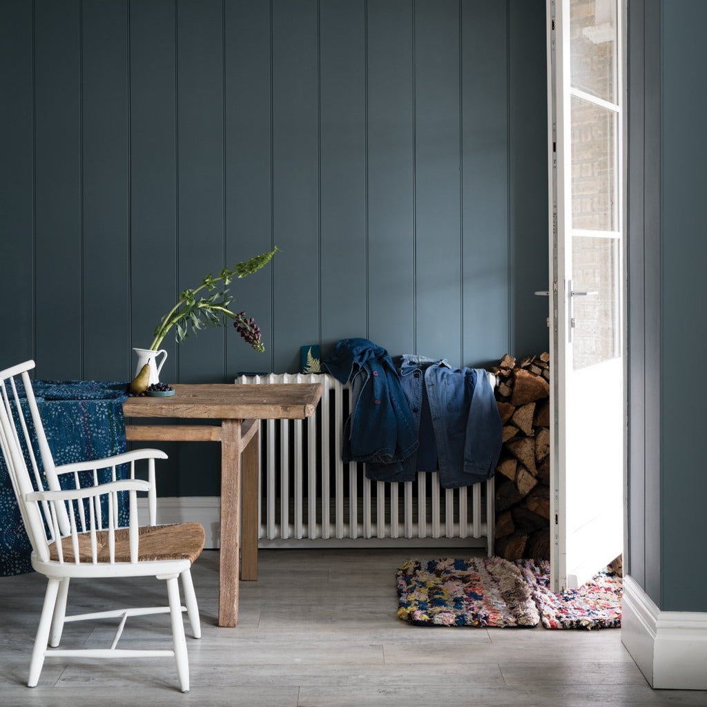 Farrow & Ball De Nimes® No.299 paint colour in open paint tin