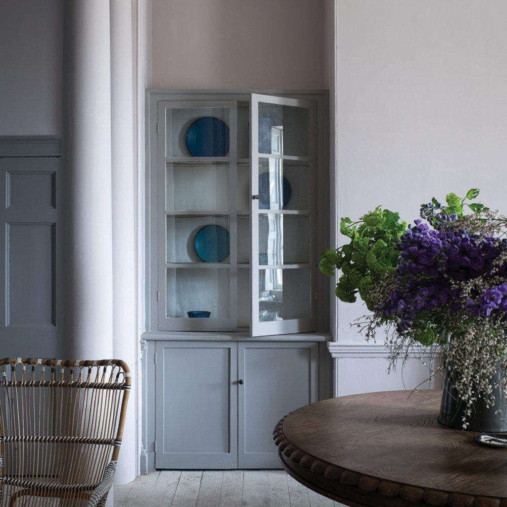 Room painted in Farrow & Ball Peignoir No.286 paint