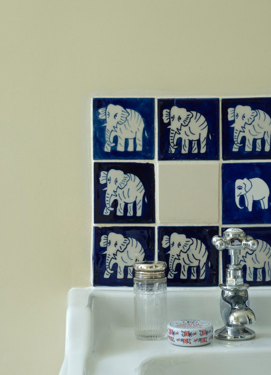 String No.8 - PrimePaint | Farrow and Ball