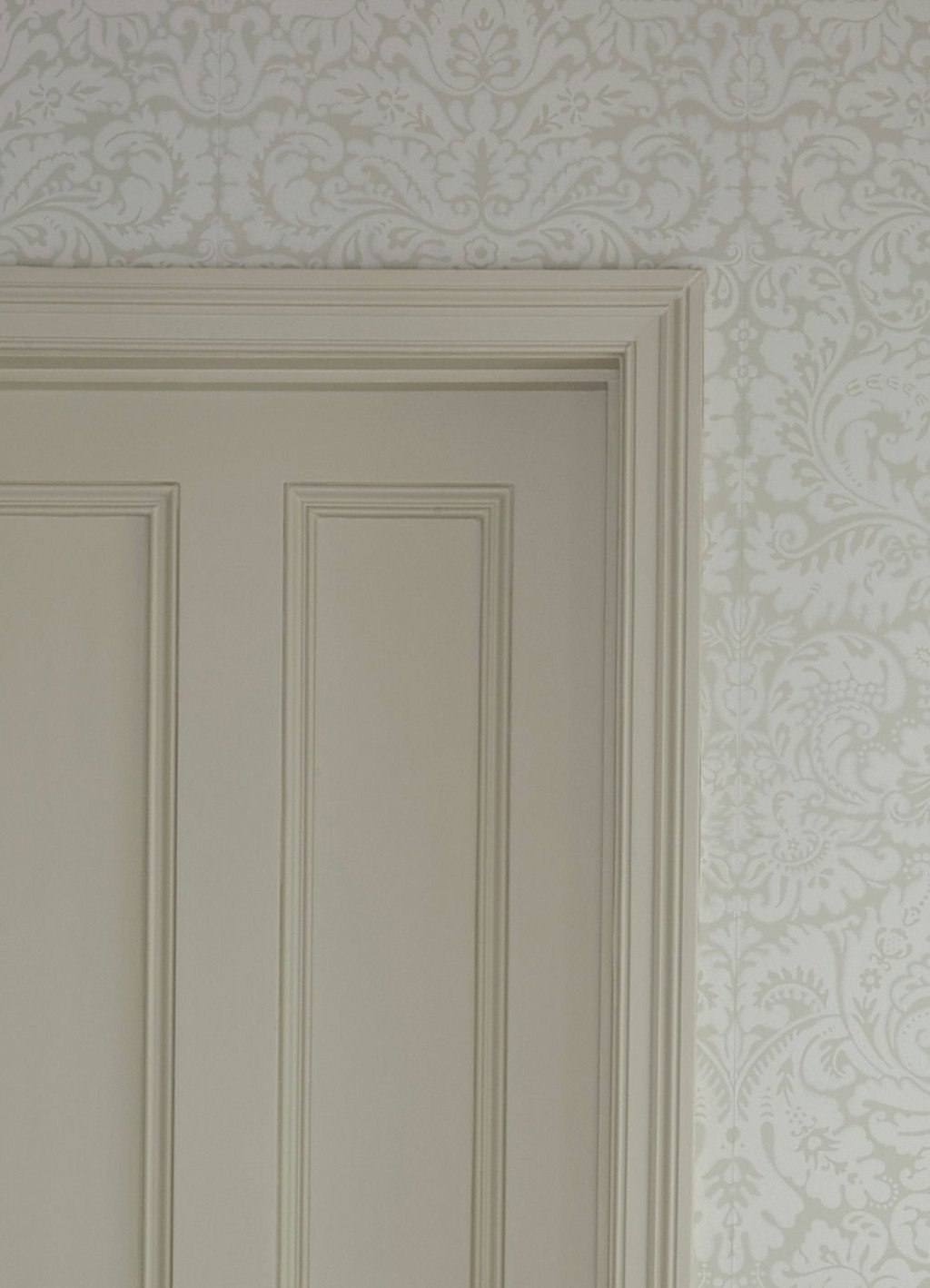 Joa's White No.226 - Tangletree | Farrow and Ball