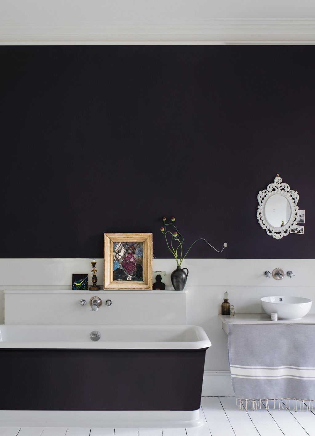 Paean Black® No.294 - Tangletree | Farrow and Ball